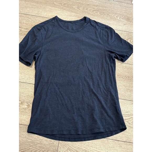 Lululemon Shirt Men’s Medium Crew Neck Tee Active Gym Workout Athleisure Blue - Picture 1 of 6